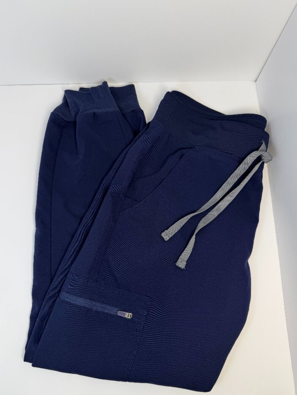 Figs Technical Collection Zamora Jogger scrubs  pant in Navy Size Small/ Petite